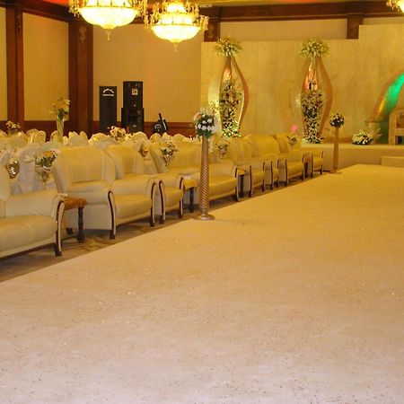The Convention Center & Royal Suites Hotel Кувейт Экстерьер фото