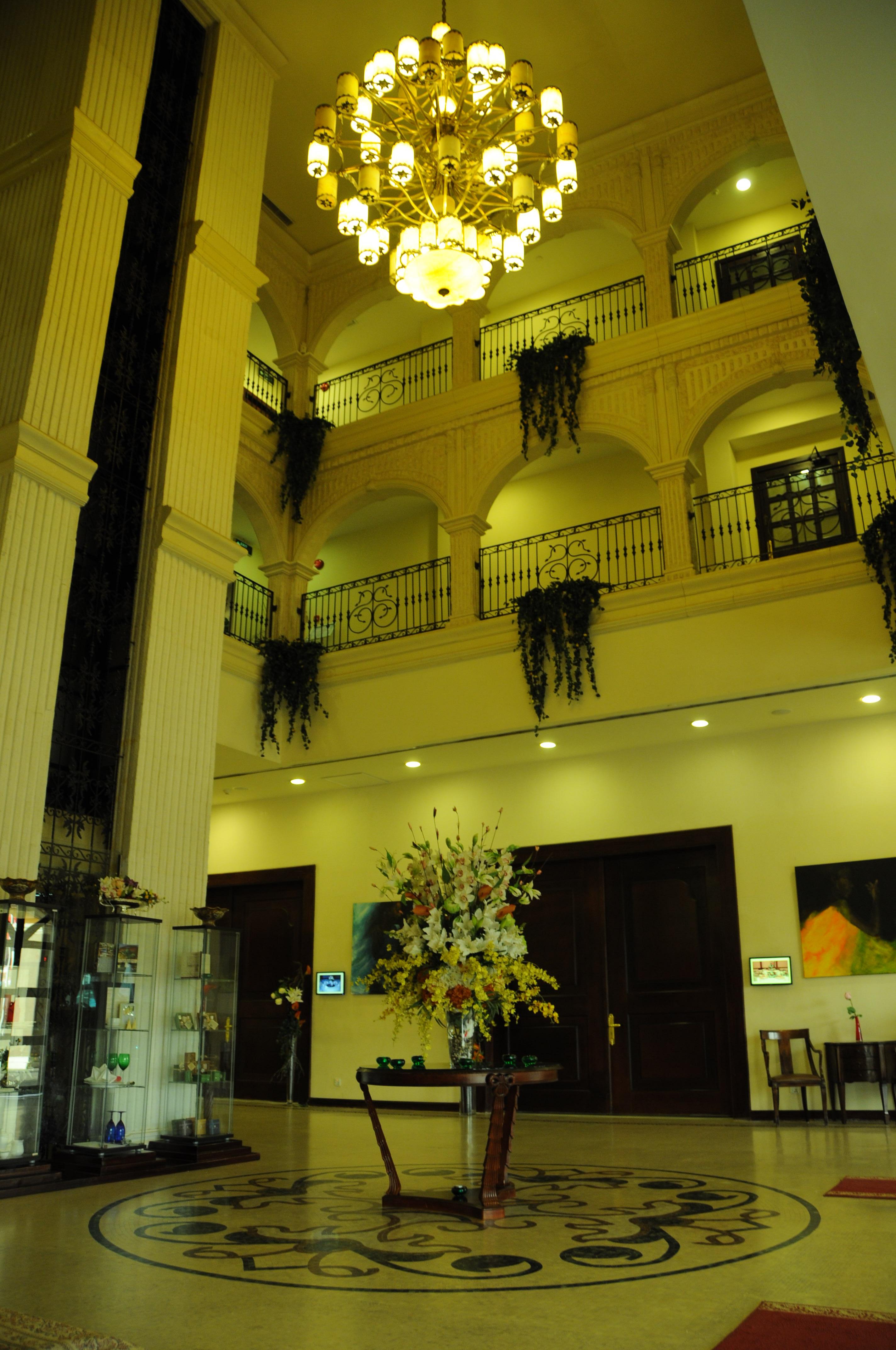 The Convention Center & Royal Suites Hotel Кувейт Экстерьер фото
