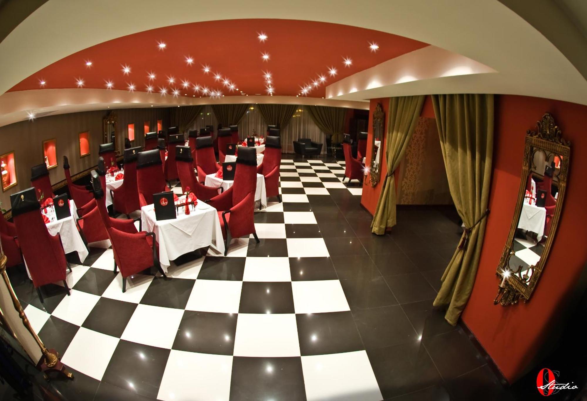 The Convention Center & Royal Suites Hotel Кувейт Экстерьер фото
