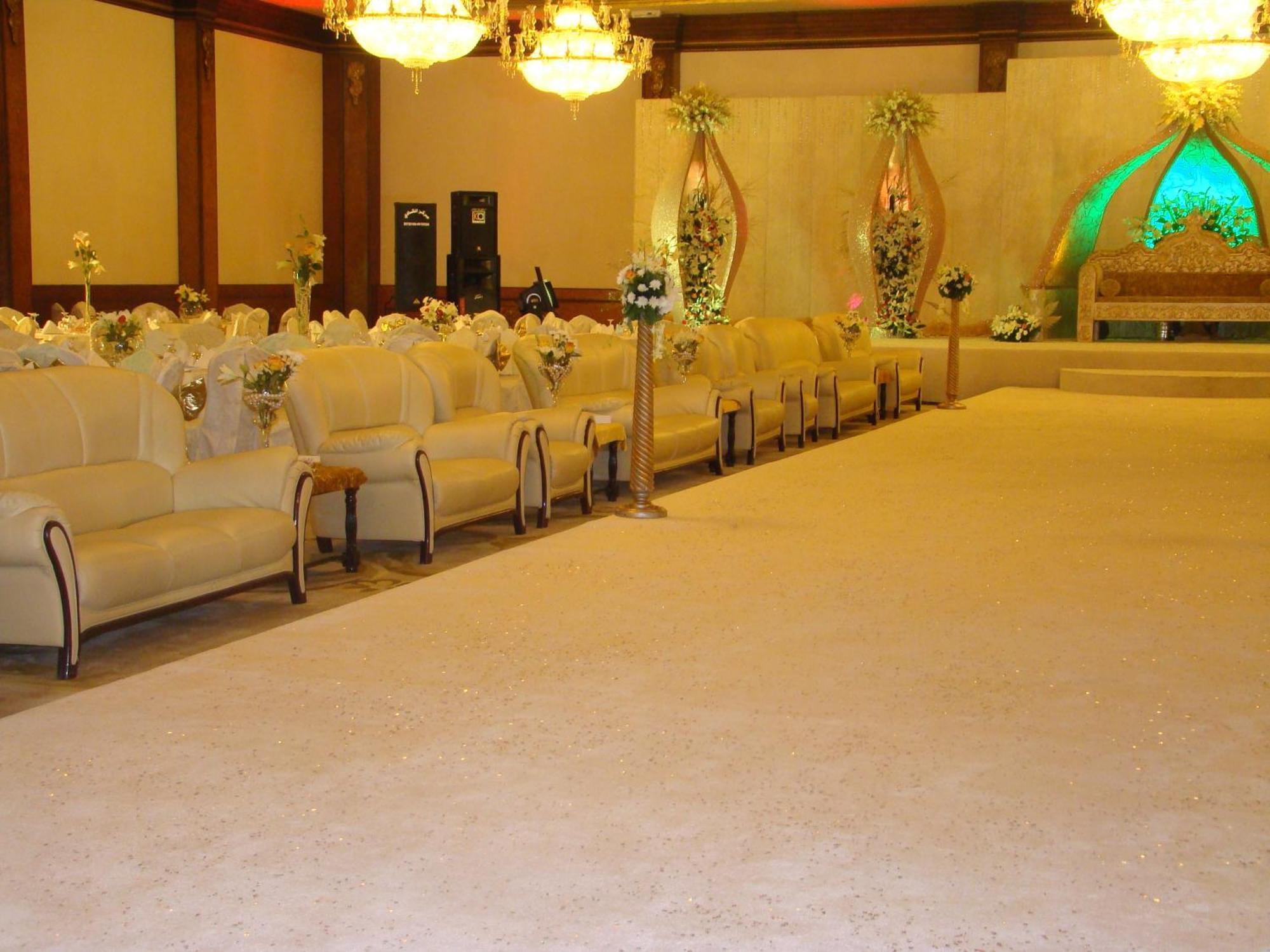 The Convention Center & Royal Suites Hotel Кувейт Экстерьер фото