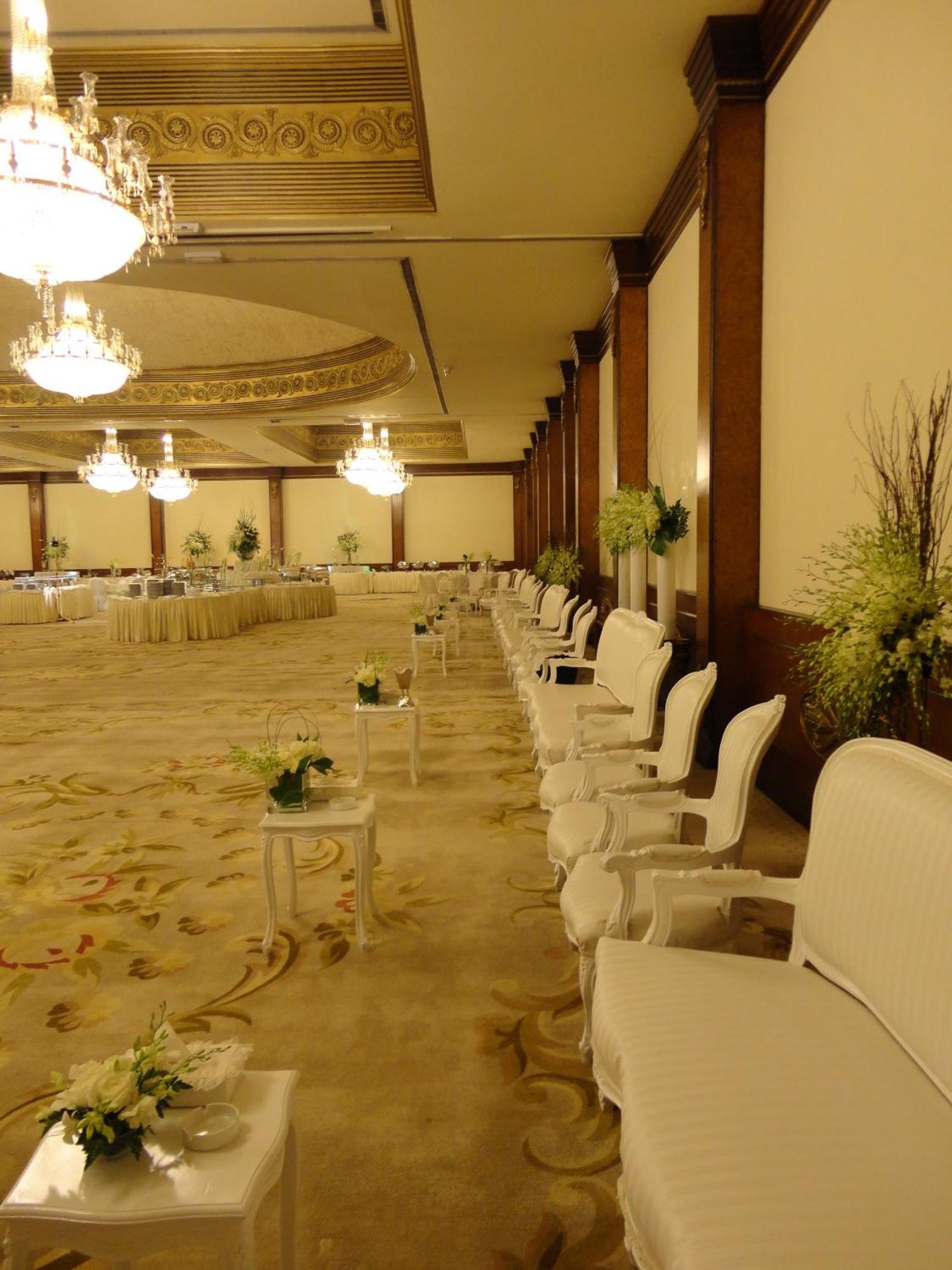 The Convention Center & Royal Suites Hotel Кувейт Экстерьер фото