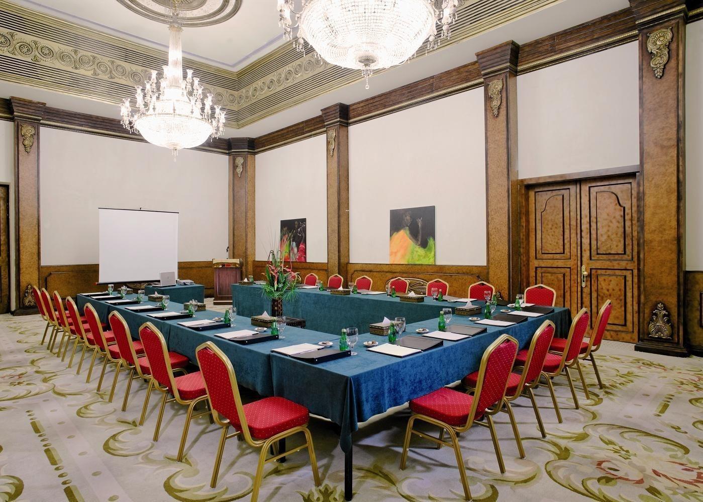 The Convention Center & Royal Suites Hotel Кувейт Экстерьер фото